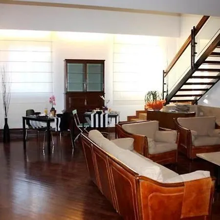 Bed & Breakfast Le Finestre Sul Centro *